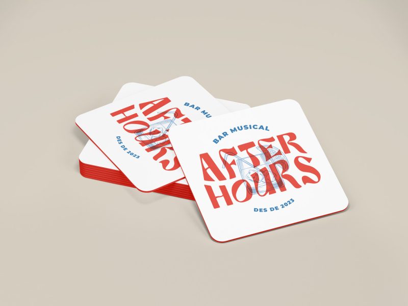 Posa gots amb el logotip d'After Hours